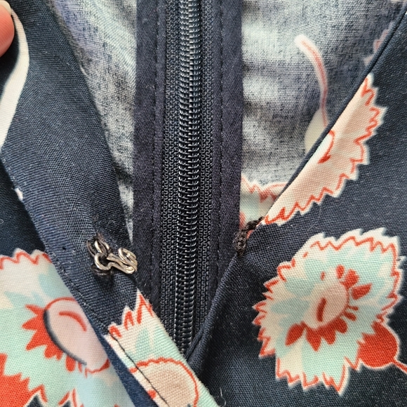 J CREW MERCANTILE Faux-wrap Ruffled Dress, Size 2 - Picture 8 of 10